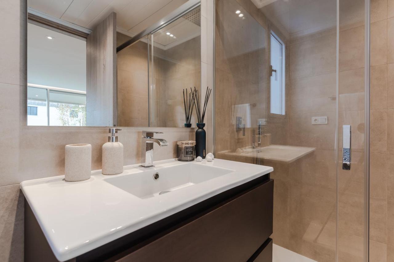 Penthouse - Royal Banus Apartemen *